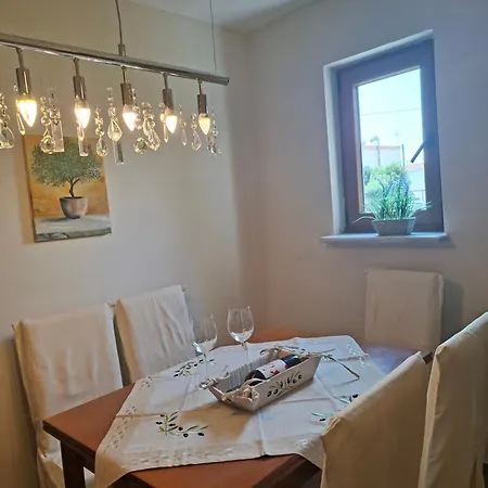 Ivy Traditional House Lejlighed